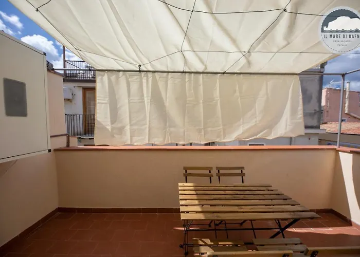 アパート Il Mare Di Dafni チェファル