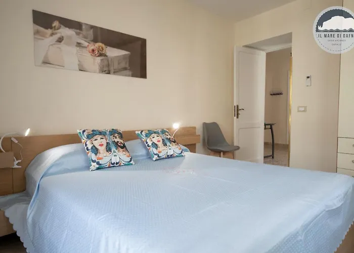 Il Mare Di Dafni アパート チェファル